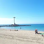 Playa De Vistas 아로나