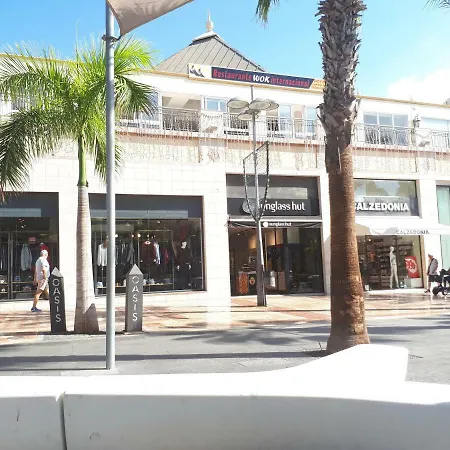 Playa De Vistas * ארונה